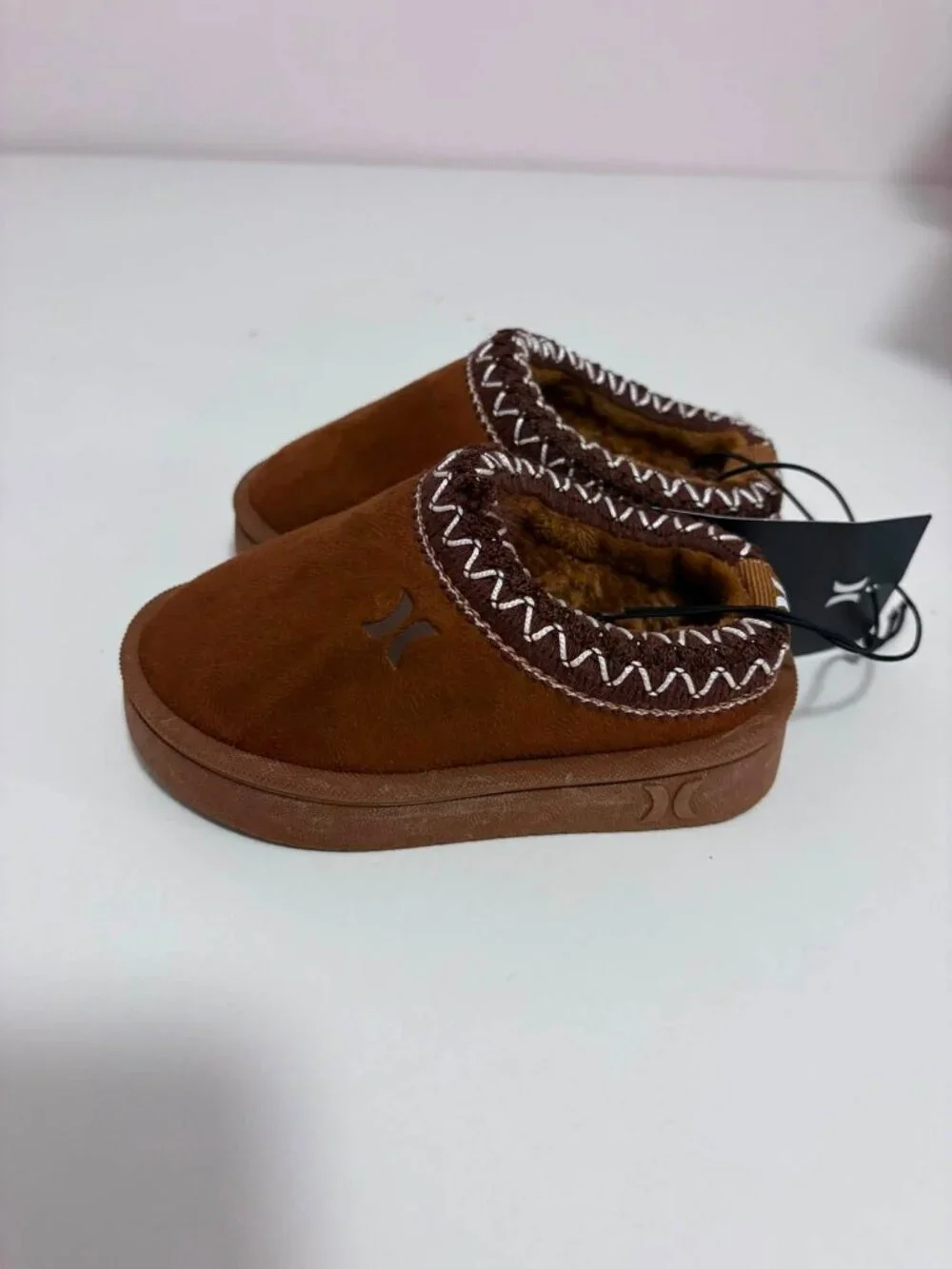 NWT Hurley Toddler Cozy Faux Suede Slippers Brown